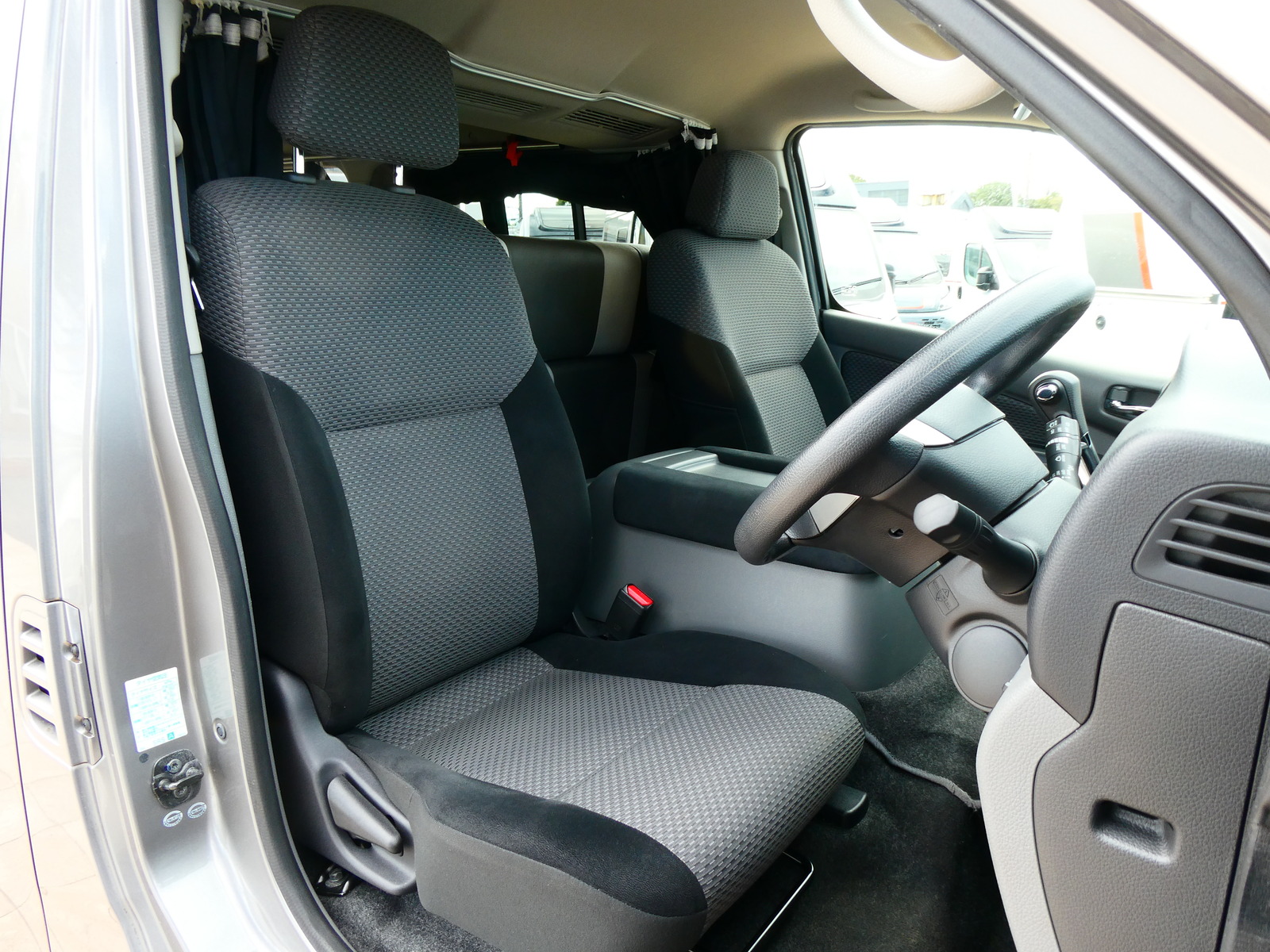 キャンピングカー バンコン ﾊﾞﾝﾃｯｸ新潟　ﾊﾞﾝﾚﾎﾞ　VR470　FFﾋｰﾀｰ