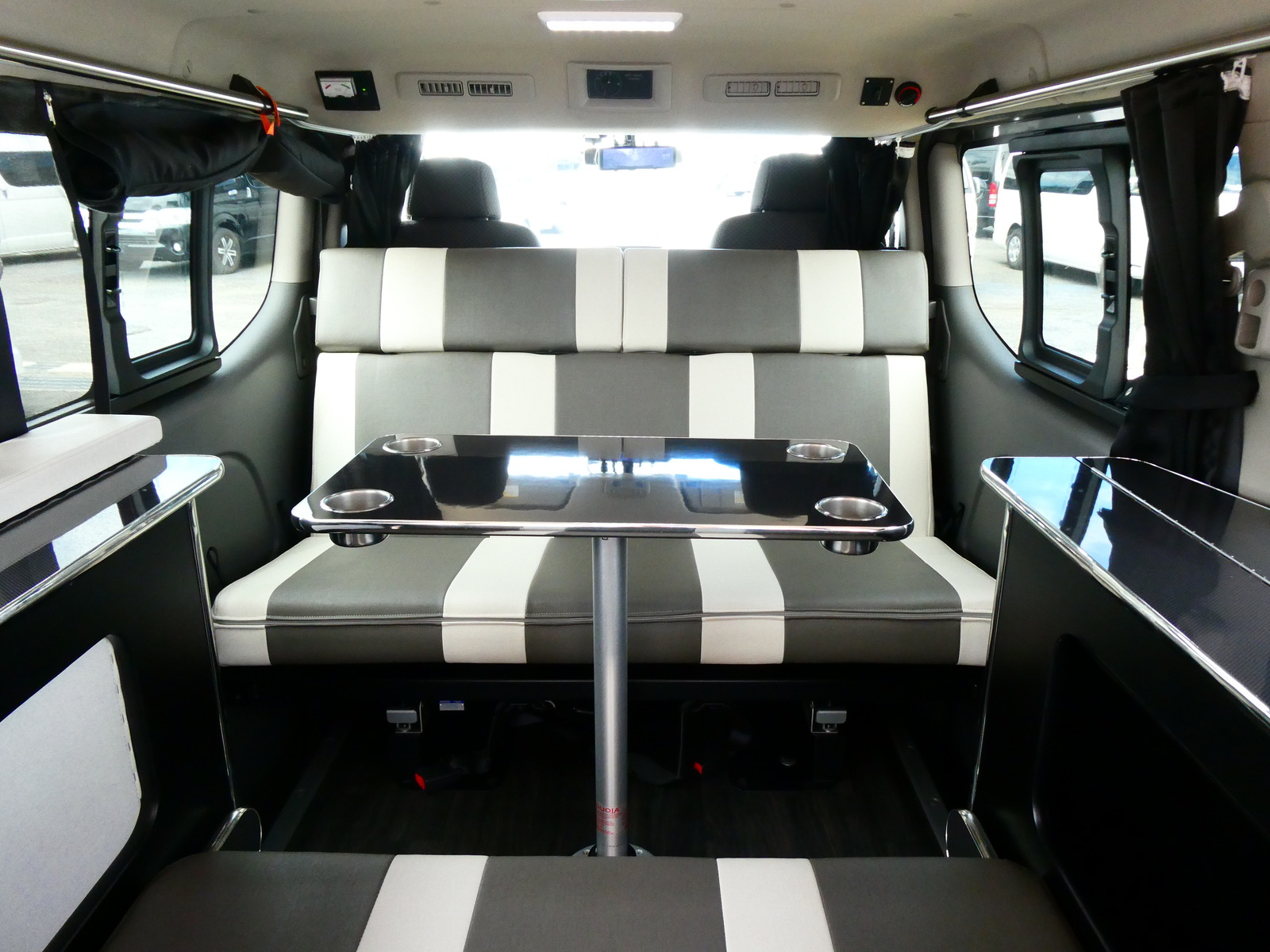 キャンピングカー バンコン ﾊﾞﾝﾃｯｸ新潟　ﾊﾞﾝﾚﾎﾞ　VR470　FFﾋｰﾀｰ