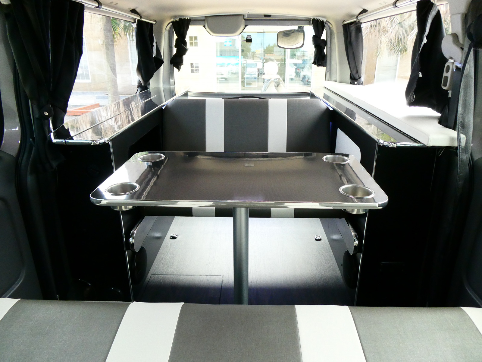 キャンピングカー バンコン ﾊﾞﾝﾃｯｸ新潟　ﾊﾞﾝﾚﾎﾞ　VR470　FFﾋｰﾀｰ