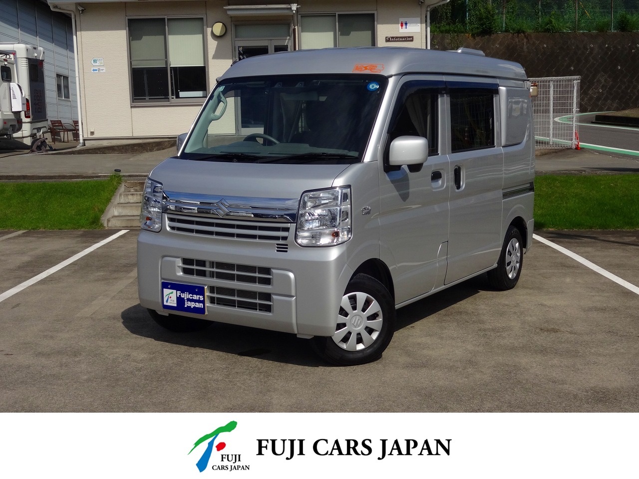 キャンピングカー 軽キャンパー エブリイ オートワン 給電くん 5MT 4WD　ソーラー