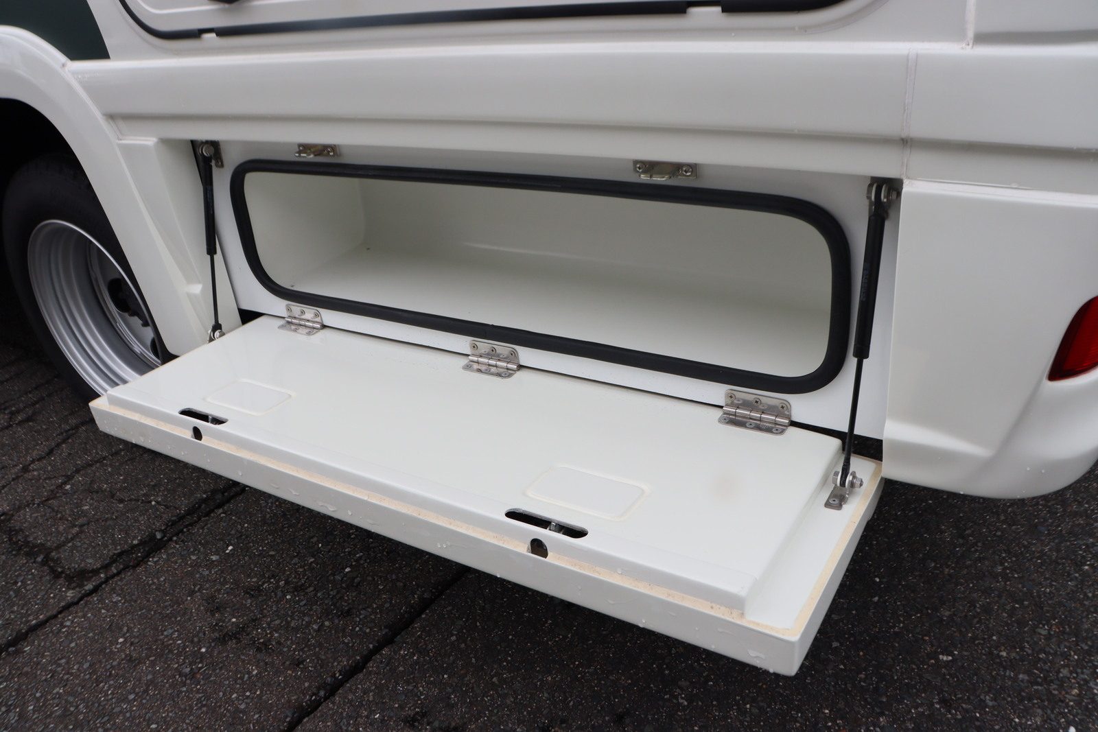 キャンピングカー キャブコン ｶﾑﾛｰﾄﾞ ﾌｧﾝﾙｰﾁｪ ﾖｾﾐﾃ　家庭用ｴｱｺﾝ