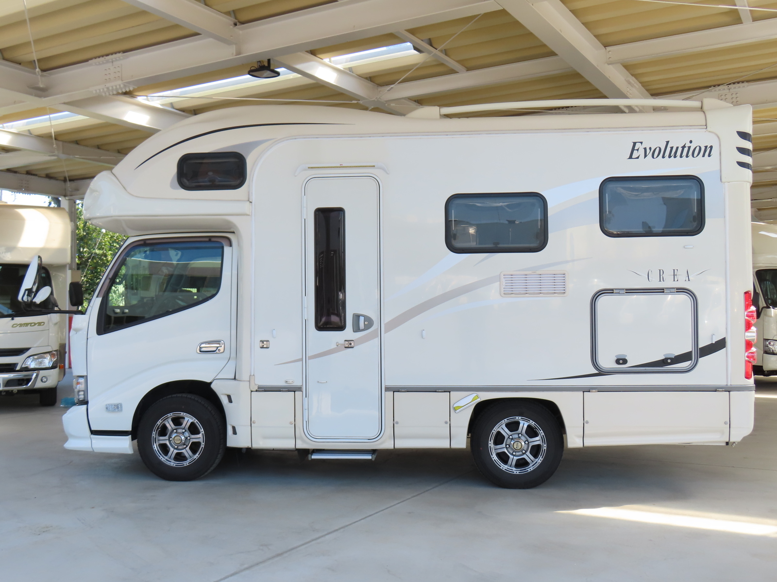 キャンピングカー キャブコン ｶﾑﾛｰﾄﾞﾅｯﾂ ｸﾚｱ5.3Xｴﾎﾞﾘｭｰｼｮﾝ 4WD
