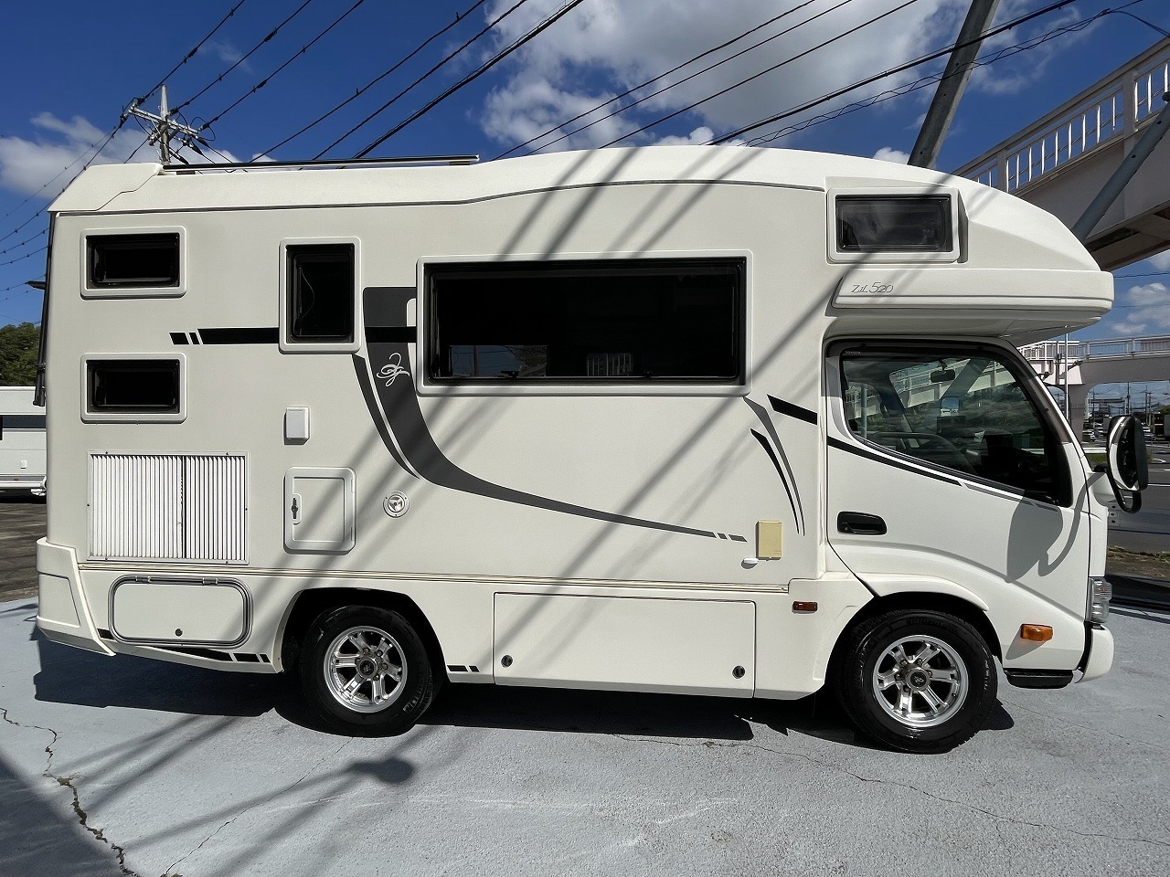 キャンピングカー キャブコン ｶﾑﾛｰﾄﾞ ﾊﾞﾝﾃｯｸ ｼﾞﾙ520 4WD