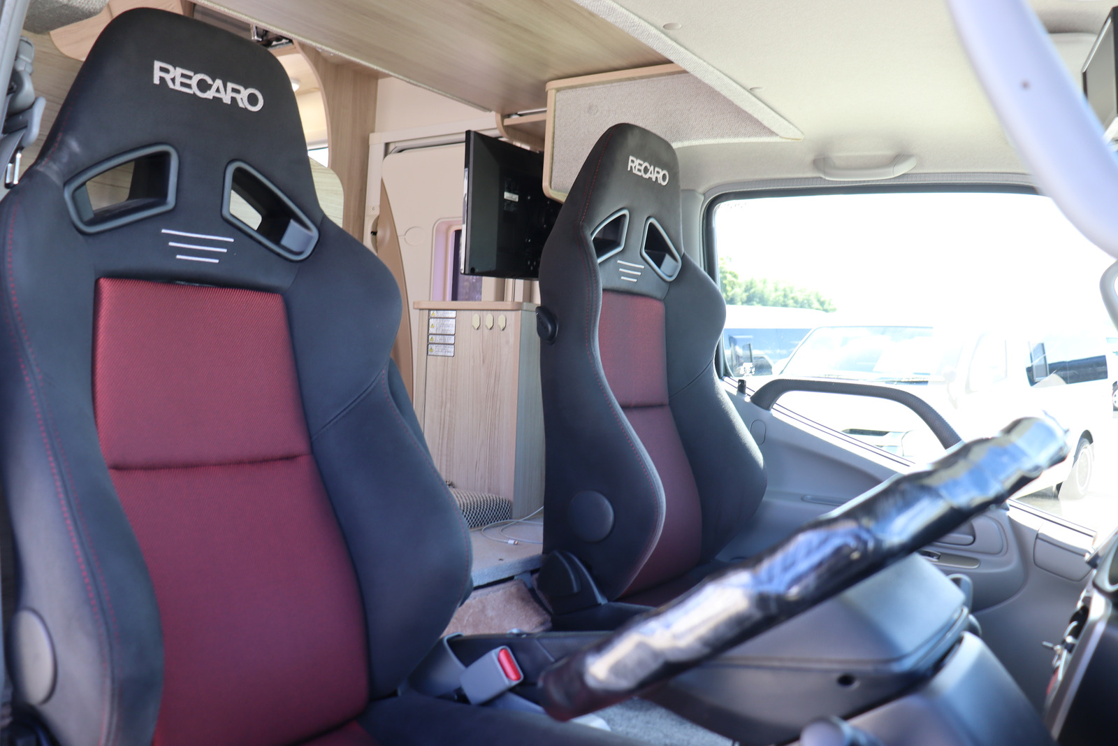 キャンピングカー キャブコン ｶﾑﾛｰﾄﾞ ﾅｯﾂ　ｸﾚｿﾝｼﾞｬｰﾆｰXｴﾎﾞﾗｲﾄ　4WD
