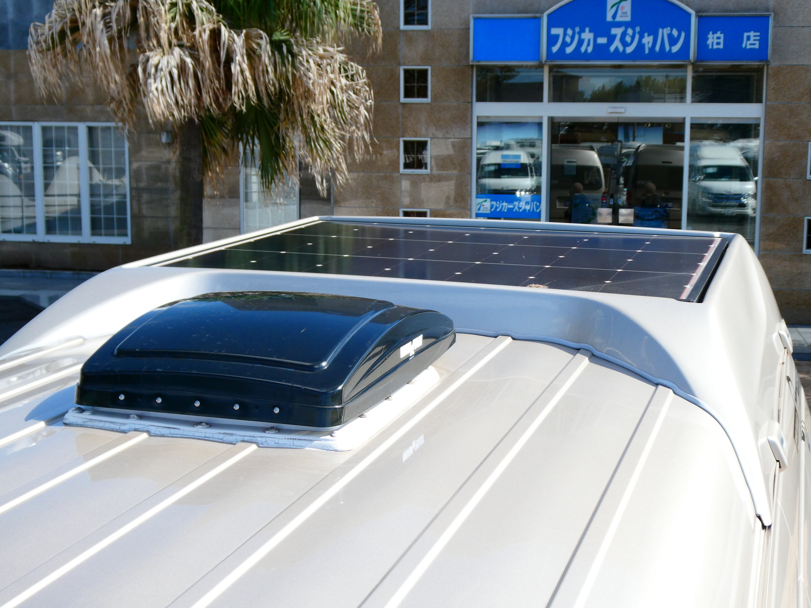 キャンピングカー バンコン ﾄｲﾌｧｸﾄﾘｰ　GTｸﾞﾗﾝﾃﾞ　家AC　FF　ｿｰﾗｰ
