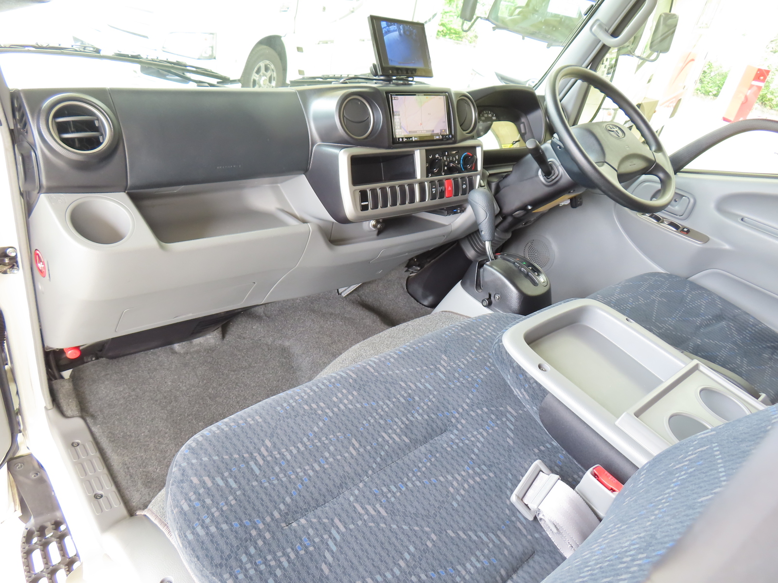 キャンピングカー キャブコン ｶﾑﾛｰﾄﾞ ﾊﾞﾝﾃｯｸ ｺﾙﾄﾞﾊﾞﾝｸｽ 4WD