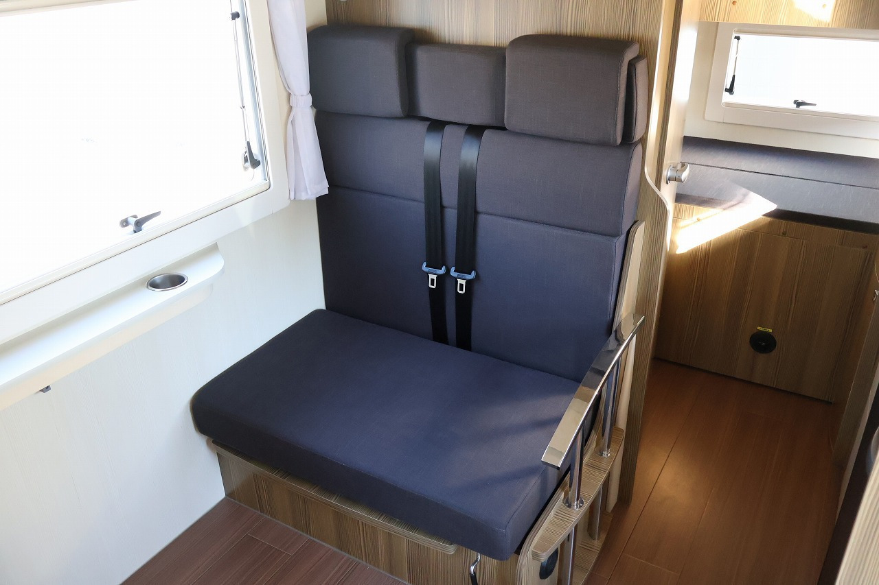 キャンピングカー キャブコン ｶﾑﾛｰﾄﾞ ﾊﾞﾝﾃｯｸ ｼﾞﾙ520 4WD