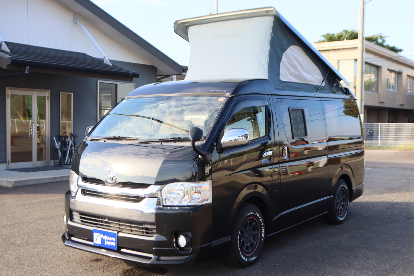 キャンピングカー バンコン ﾊｲｴｰｽ ﾎﾜｲﾄﾊｳｽ ｺﾝﾊﾟｽ ﾃﾞｨｰｾﾞﾙ