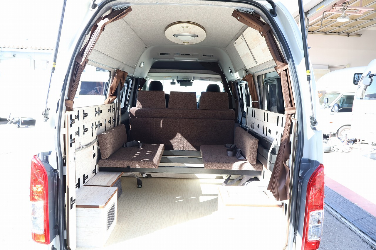 キャンピングカー バンコン ﾊｲｴｰｽ ﾘﾝｴｲ ﾊﾞｶﾝﾁｪｽﾘｯﾂ 4WD