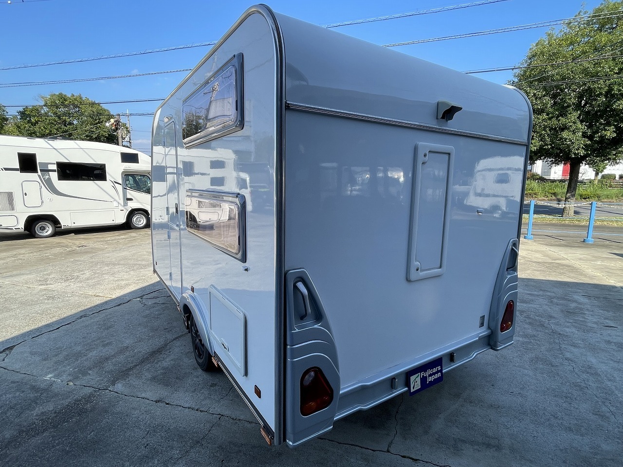 キャンピングカー トレーラー ｴｰｽｷｬﾗﾊﾞﾝ ｴｰｽ330DL　牽引免許不要