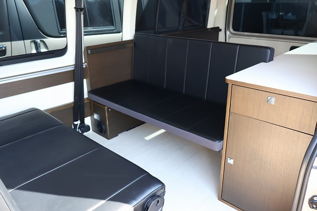 キャンピングカー バンコン ﾊｲｴｰｽ ﾄｲﾌｧｸﾄﾘｰ ﾄｲｽﾞBOX 4WD