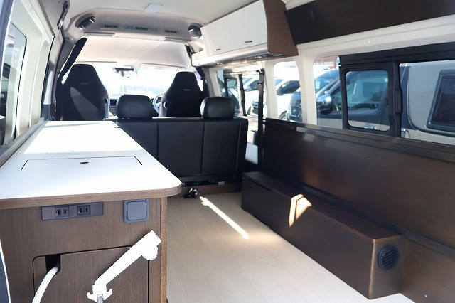 キャンピングカー バンコン ﾊｲｴｰｽ ﾄｲﾌｧｸﾄﾘｰ ﾄｲｽﾞBOX 4WD