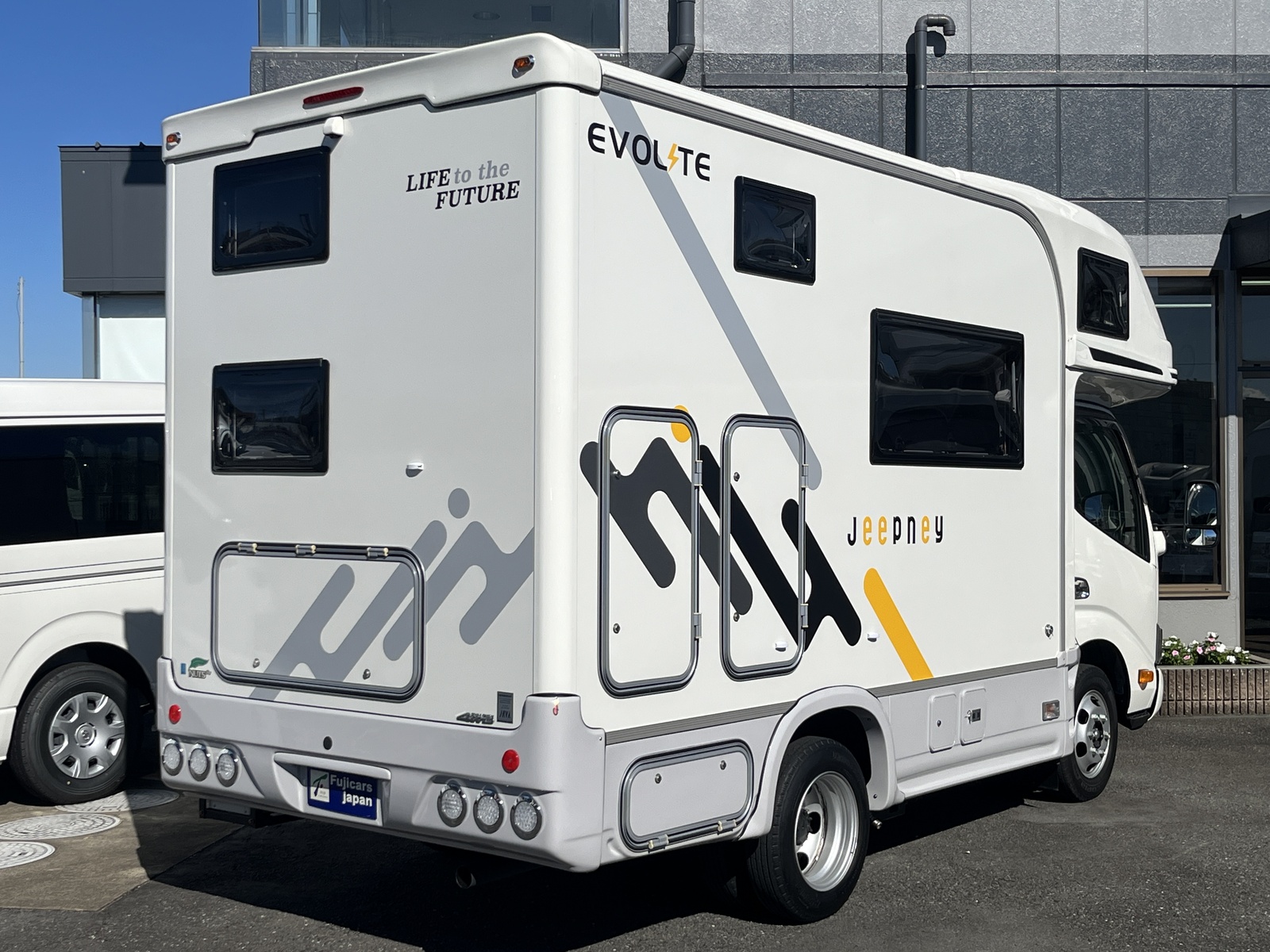 キャンピングカー キャブコン ﾅｯﾂRV ｼﾞｰﾌﾟﾆｰ 4WDﾃﾞｨｰｾﾞﾙ ｴｱｺﾝ