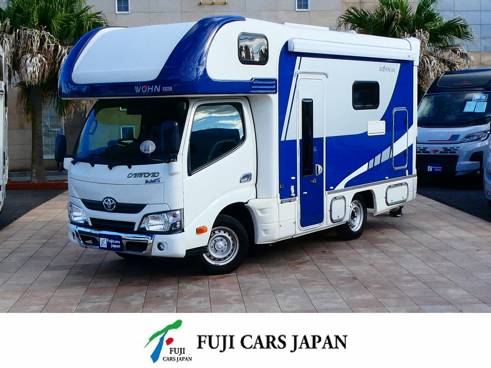 キャンピングカー キャブコン 東和モータース　ヴォーン　エクスクルーシブ　R2B　ソーラー