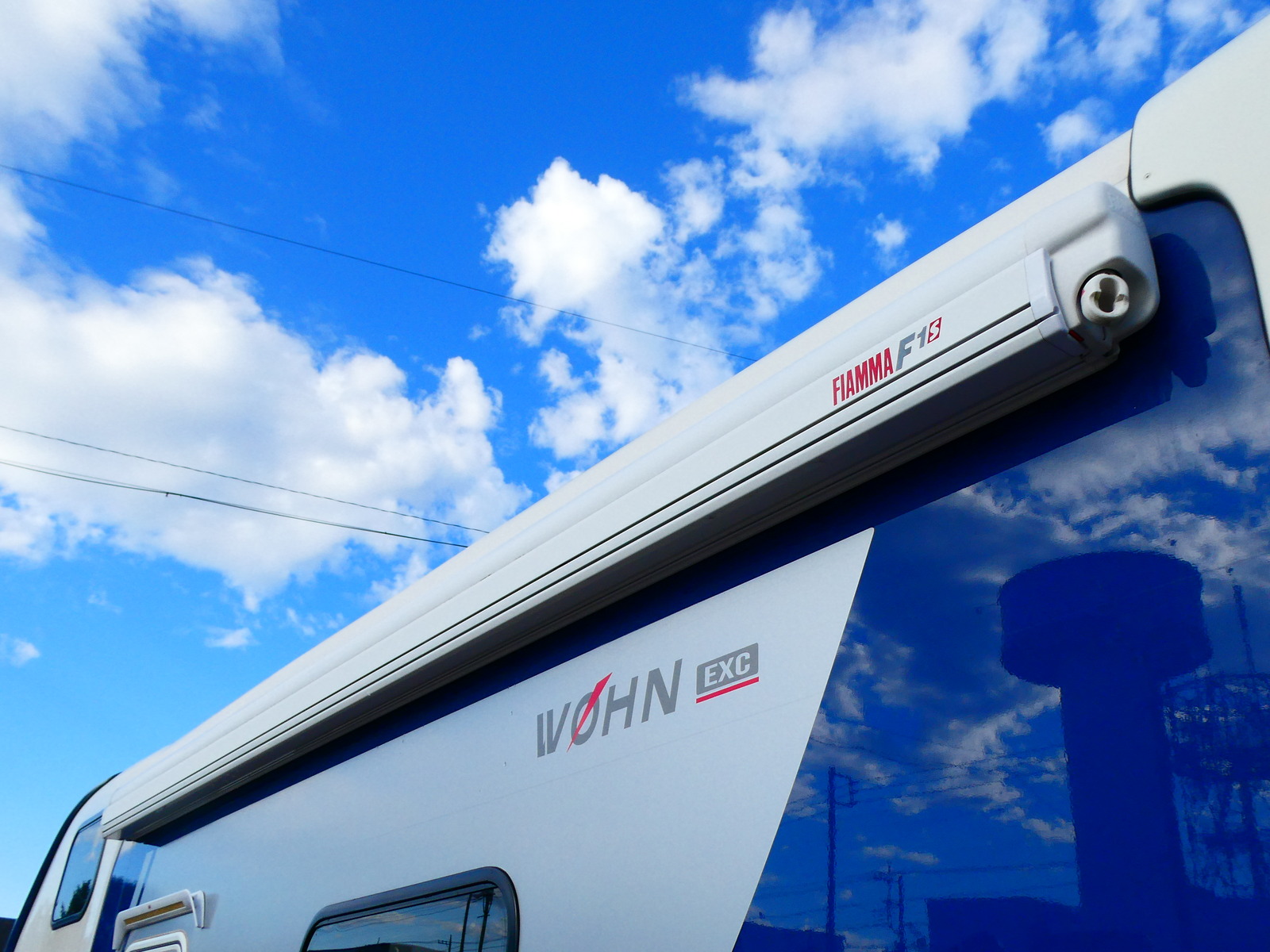 キャンピングカー キャブコン 東和ﾓｰﾀｰｽ　ｳﾞｫｰﾝ　ｴｸｽｸﾙｰｼﾌﾞ　R2B　ｿｰﾗｰ