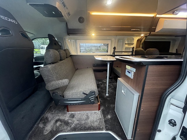 キャンピングカー バンコン ﾊｲｴｰｽ ﾃﾞﾙﾀﾘﾝｸ ﾀﾞｰｳｨﾝQ3 4WD