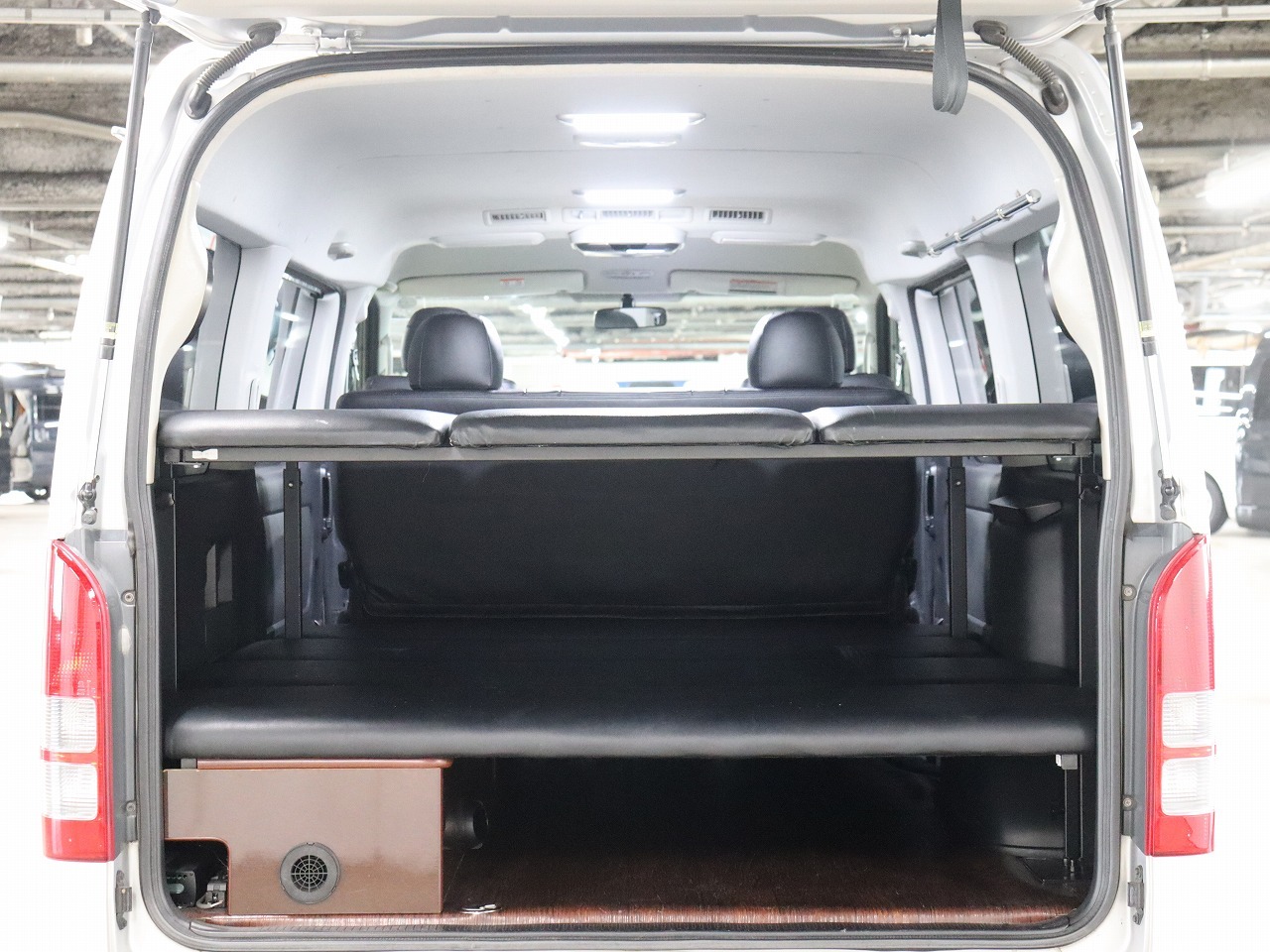トヨタ バンコン ﾚｼﾞｱｽｴｰｽ　ﾍﾞｯﾄﾞｷｯﾄ　4WD　FFﾋｰﾀｰ