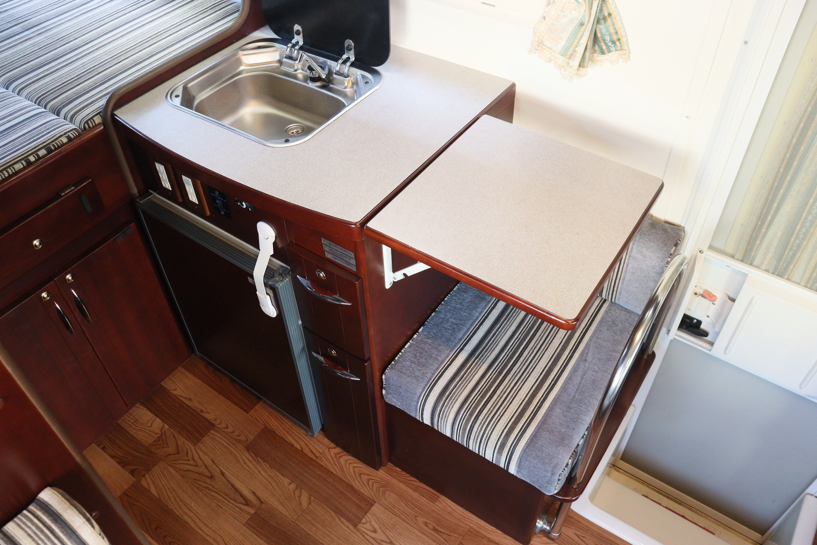 キャンピングカー キャブコン ｶﾑﾛｰﾄﾞ ﾅｯﾂRV ﾐﾗｰｼﾞｭﾀｲﾌﾟX