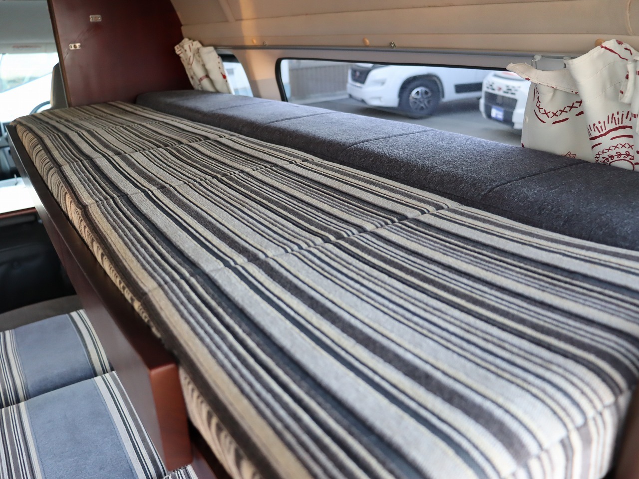 キャンピングカー バンコン ﾊｲｴｰｽ ﾅｯﾂRV ﾗﾃﾞｨｯｼｭｺﾝﾎﾟ FFﾋｰﾀｰ