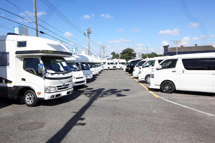 柏 キャンピングカー専門店(千葉県) 店舗外観